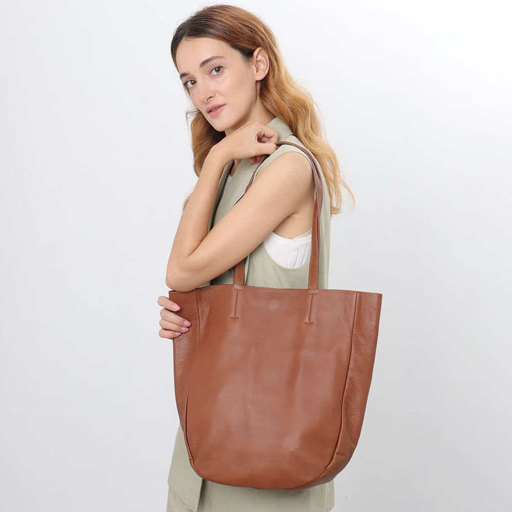 SC Sang Trọng Của Ý Chính Hãng - đánh giá và giá Luxury Bags Made