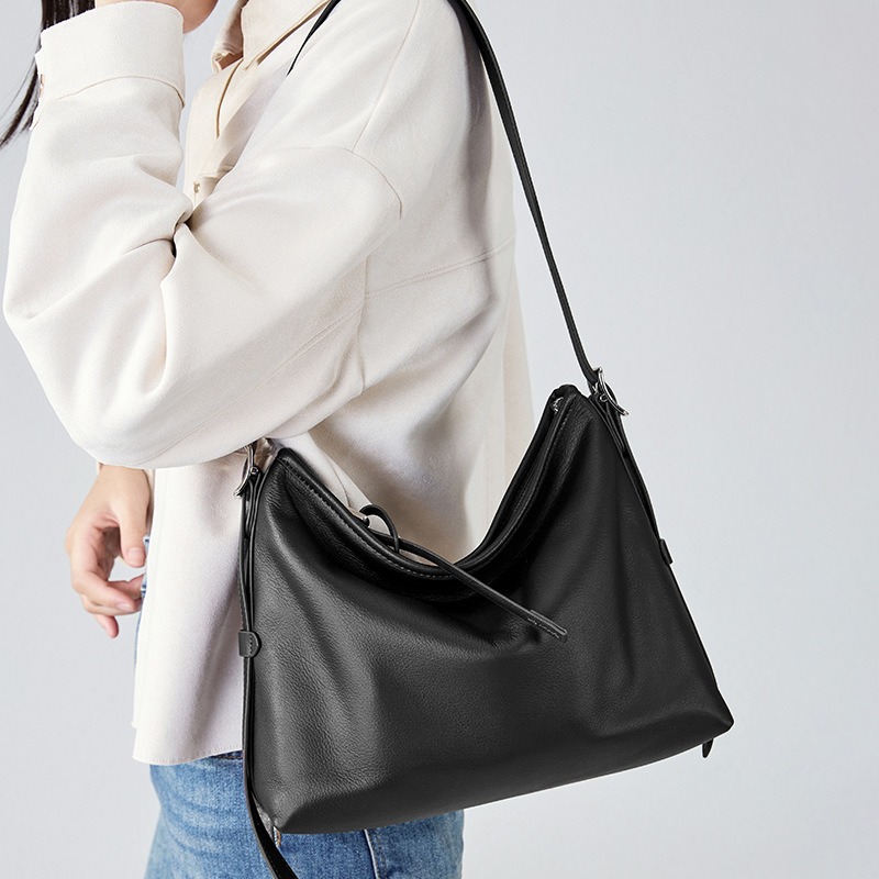 Genuine Leather Shoulder Tote  - đánh giá và giá Quiet Luxury Bags Tote
